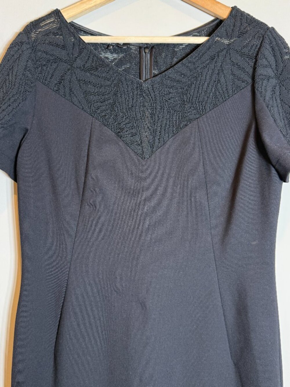 Lafayette 148 Lace Yoke Sheath Dress Women's 10 Black Formal Career Knee Length - Picture 5 of 13